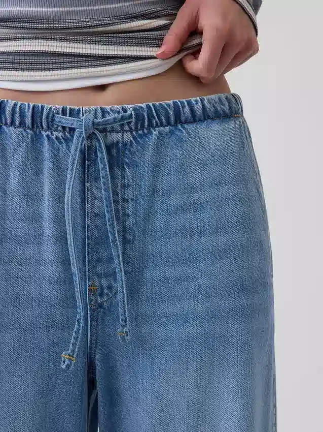 High Rise Ultrasoft Easy Barrel-Jeans