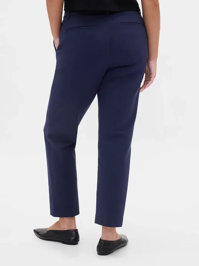 Høyt sittende, dobbeltstrikkede, smale cropped-bukser