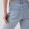 Høytaljede, slanke, rette cropped-Jeans i 90-tallsstil