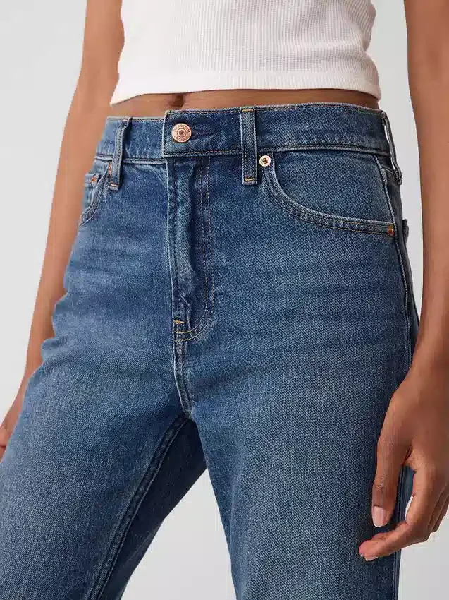 Høytaljede, slanke, rette cropped-Jeans i 90-tallsstil