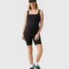 Ingrid og Isabel – kort aktiv jumpsuit for mammaklær