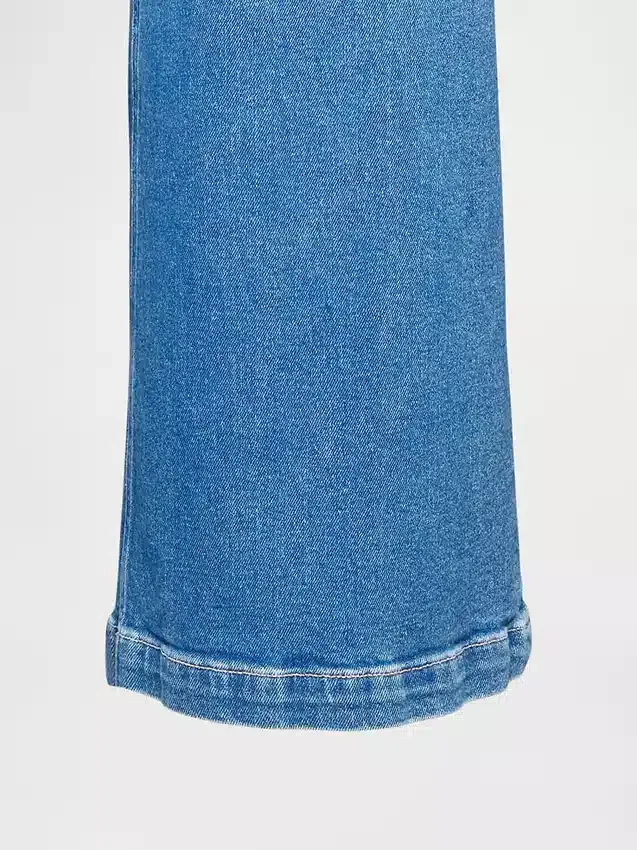 Jeans med ekstra høy midje og vid benbredde