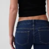 Jeans med ekstra lav midje, lange og smale