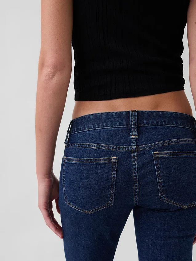 Jeans med ekstra lav midje, lange og smale