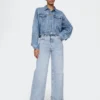 Jeans med høy midje, bredt ben og oppbrett