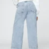 Jeans med høy midje, bredt ben og oppbrett