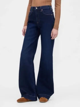 Jeans med høy midje og avslappet, utvidet ben
