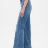 Jeans med høy midje og avslappet, utvidet ben