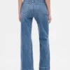Jeans med høy midje og avslappet, utvidet ben