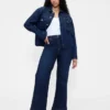 Jeans med høy midje og avslappet, utvidet ben