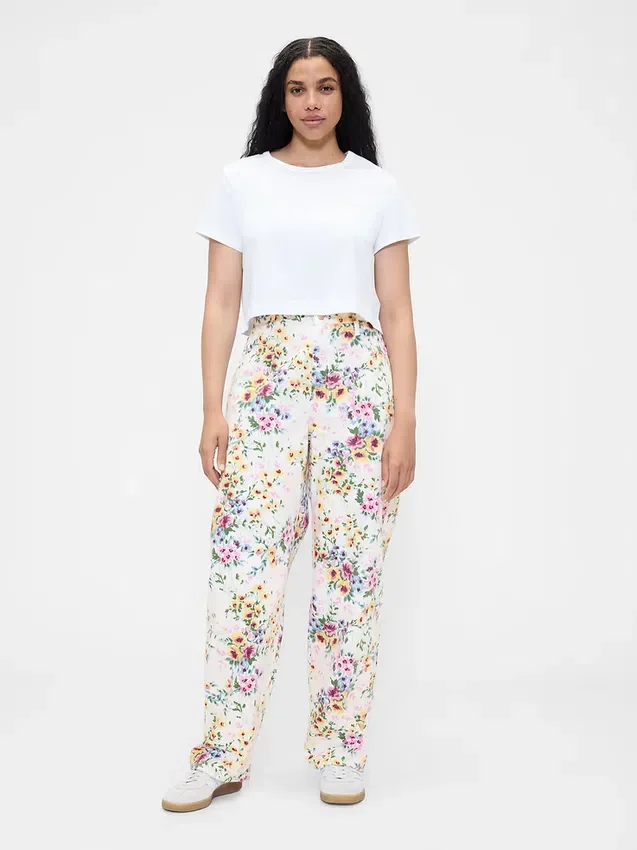 Jeans med høy midje og blomstermønster