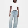 Jeans med høy midje og bred benform