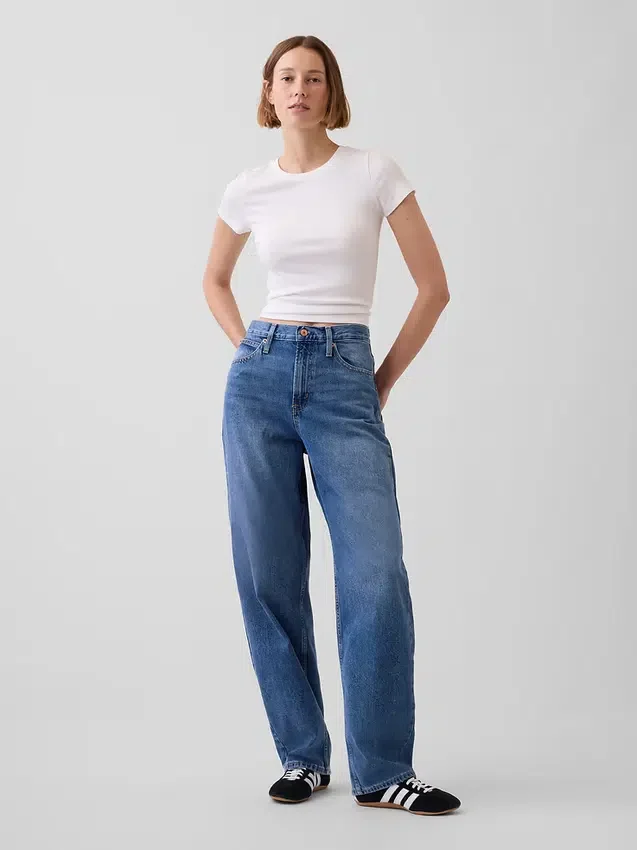 Jeans med høy midje og bred benform