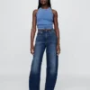 Jeans med høy midje og bred benform