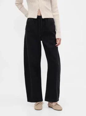 Jeans med høy midje og bred benform