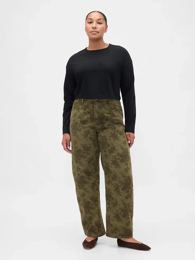 Jeans med høy midje og bred benform