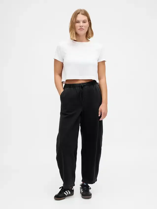 Jeans med høy midje og bred benform