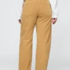 Jeans med høy midje og bred benform