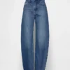 Jeans med høy midje og bred benform