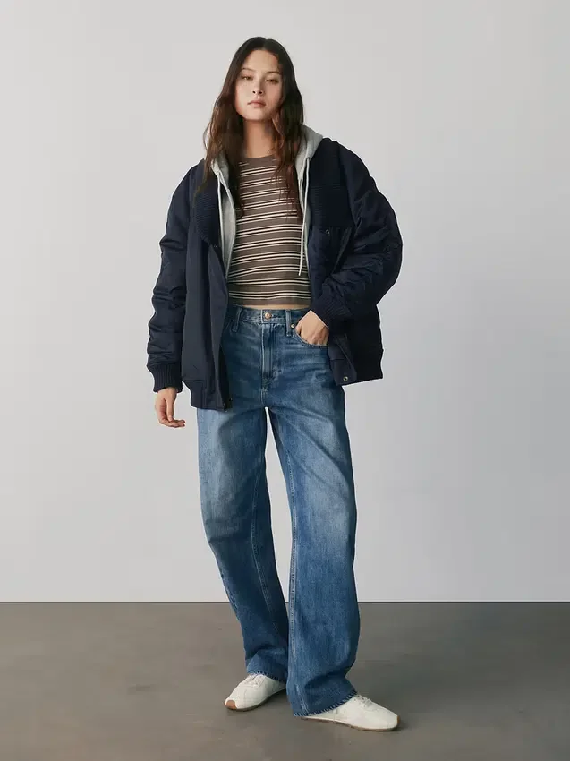Jeans med høy midje og bred benform
