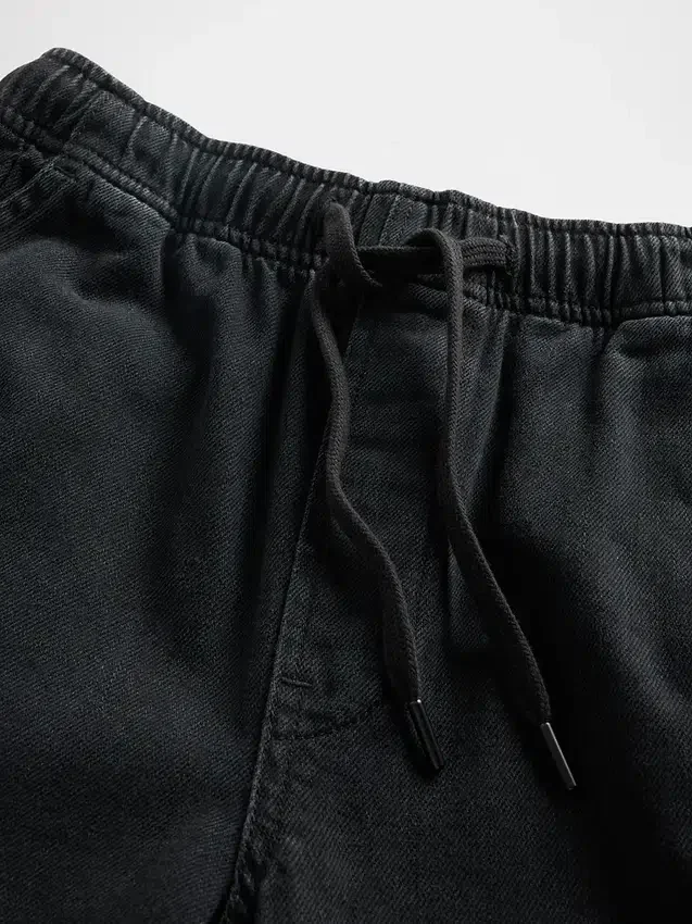 Jeans med høy midje og bred benform