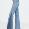 Jeans med høy midje og lapper i 70-tallsstil