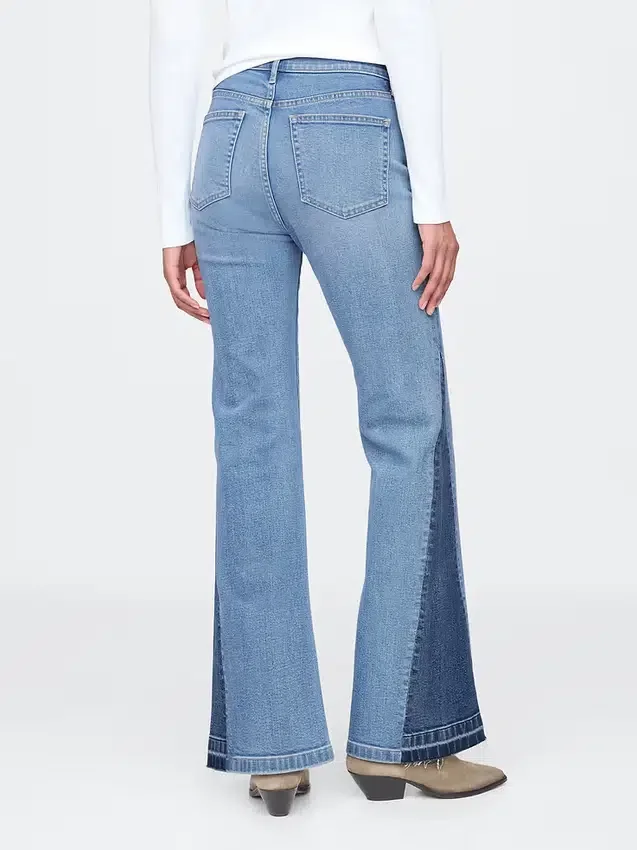 Jeans med høy midje og lapper i 70-tallsstil