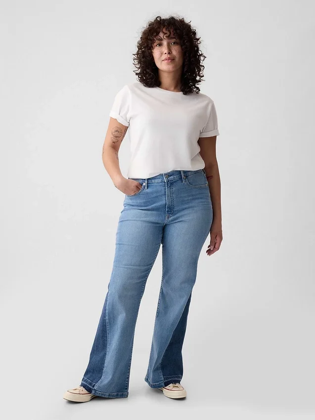 Jeans med høy midje og lapper i 70-tallsstil