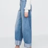 Jeans med høy midje og oppbrettede ben