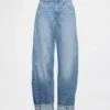 Jeans med høy midje og oppbrettede ben
