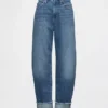Jeans med høy midje og oppbrettede ben