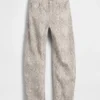 Jeans med høy midje og slangemønster