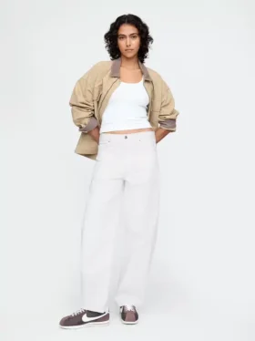 Jeans med høy midje og tønneformet snitt