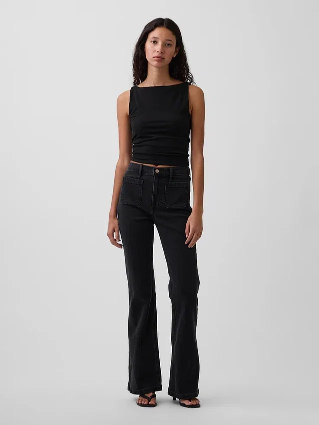 Jeans med høy midje og utvidet ben i 70-tallsstil