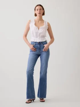 Jeans med høy midje og utvidet ben i 70-tallsstil