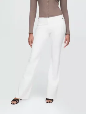 Jeans med høy midje og utvidet ben i 70-tallsstil