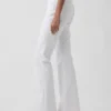 Jeans med høy midje og utvidet ben i 70-tallsstil