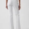 Jeans med høy midje og utvidet ben i 70-tallsstil