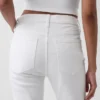 Jeans med høy midje og utvidet ben i 70-tallsstil