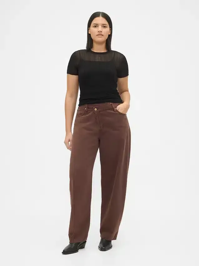 Jeans med høy midje, ultramyk og krysset snitt