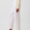Jeans med høy midje, vid benvidde og ankelengde