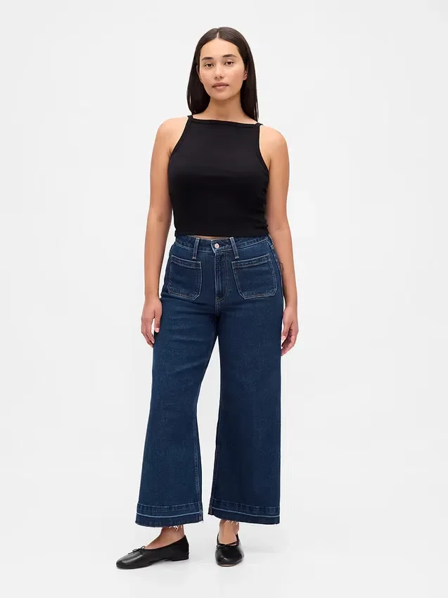 Jeans med høy midje, vid benvidde og ankellengde for kurvete kropper
