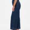Jeans med høy midje, vid benvidde og ankellengde for kurvete kropper
