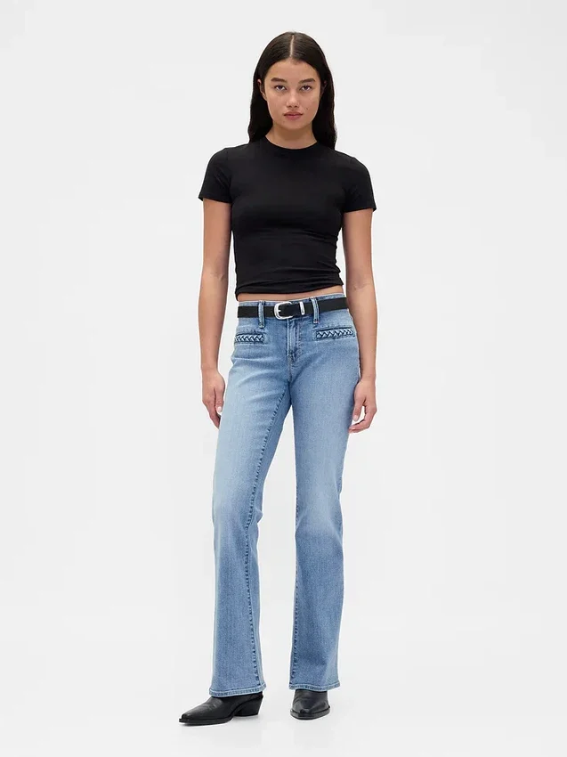 Jeans med lav midje, flettede lommer, lang og slank passform