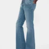 Jeans med lav midje, lang og slank passform og snøring