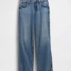 Jeans med lav midje, løs passform og splittet kant fra 90-tallet