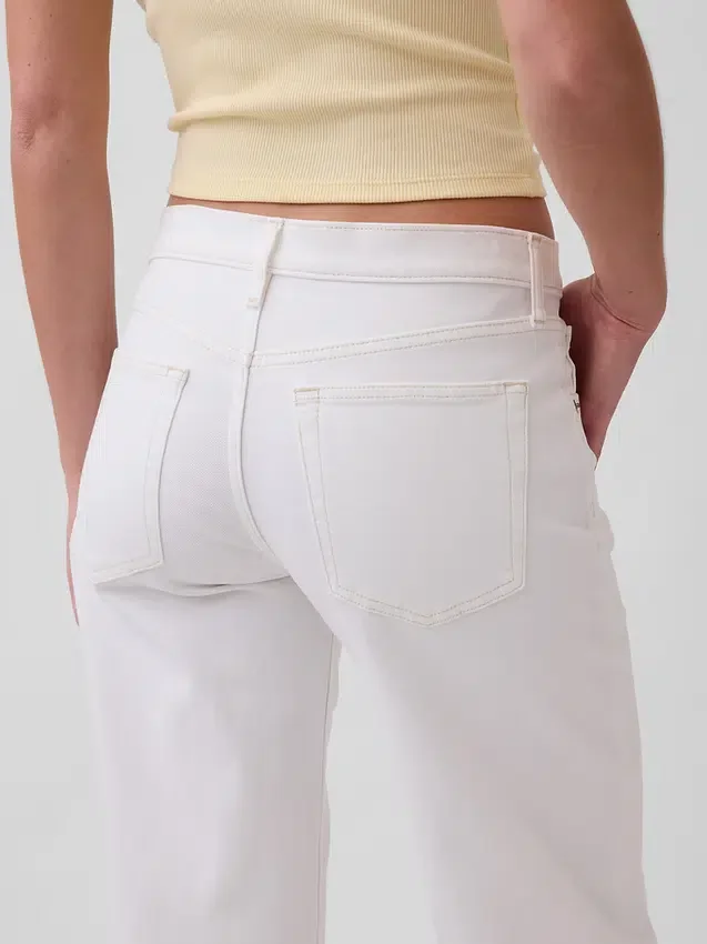 Jeans med lav midje og løs passform i 90-tallsstil
