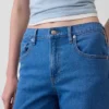 Jeans med lav midje og løs passform i 90-tallsstil