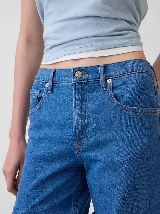 Jeans med lav midje og løs passform i 90-tallsstil