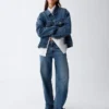 Jeans med lav midje og løs passform i 90-tallsstil